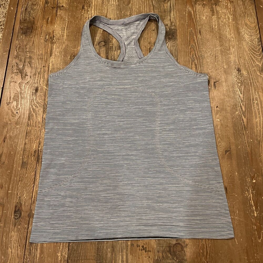 Lululemon Women's Swiftly Tech Racerback 2.0 Tank Top Size 10 Black / White EUC